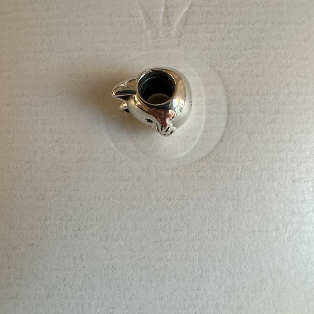 🐈‍⬛ Authentic Pandora Curious Cat Charm - Picture 7 of 9